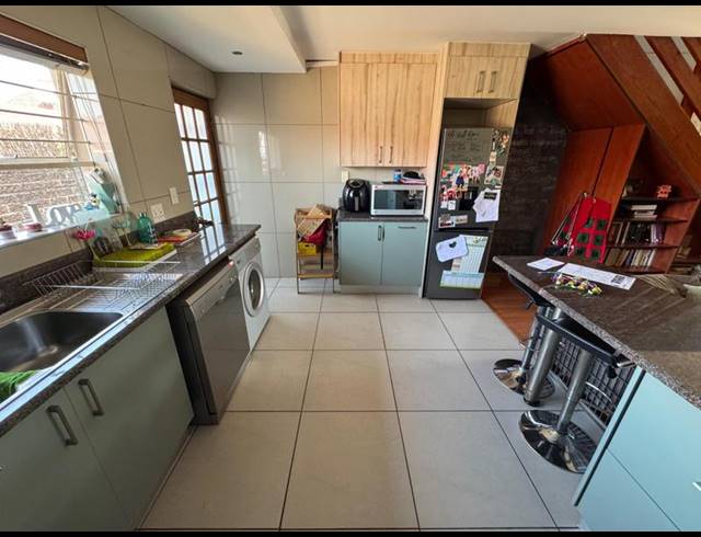 3 BEDROOM HOUSE FOR SALE IN BIRCHLEIGH